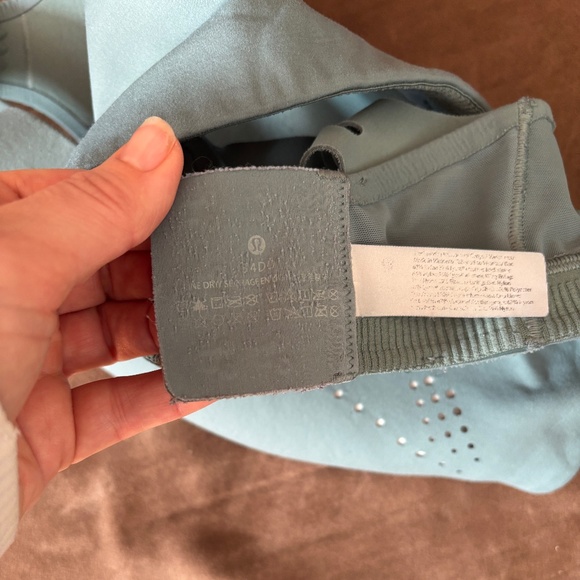 Lululemon AirSupport, High Support 34DD - Picture 3 of 4